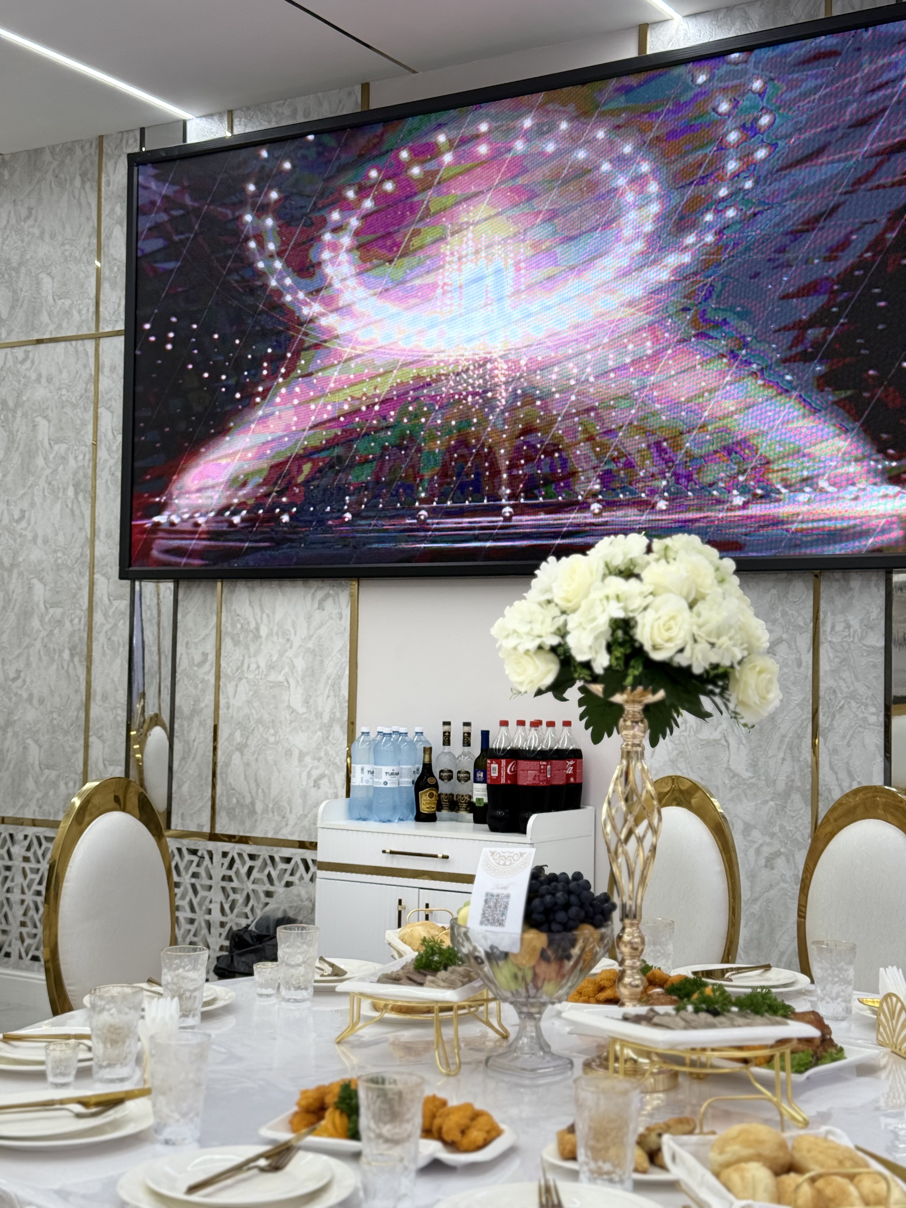 Интерьер зала Aksaray